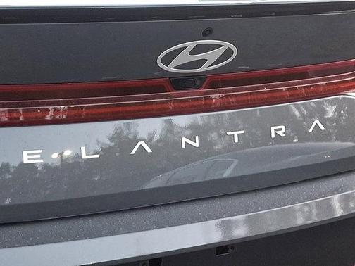 2026 Hyundai ELANTRA SEL