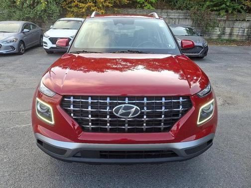 2023 Hyundai VENUE Limited