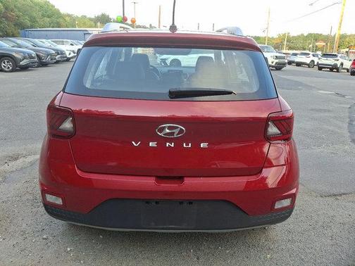 2023 Hyundai VENUE Limited