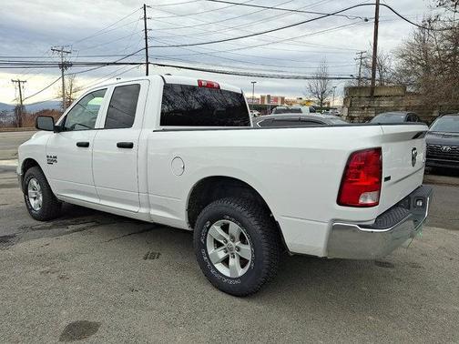 2024 RAM 1500 Classic SLT