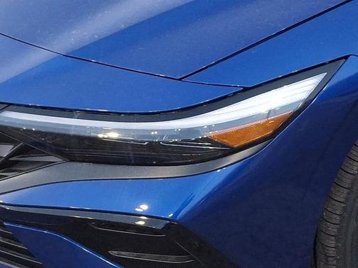 2026 Hyundai ELANTRA SEL