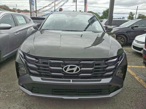 2025 Hyundai TUCSON SE