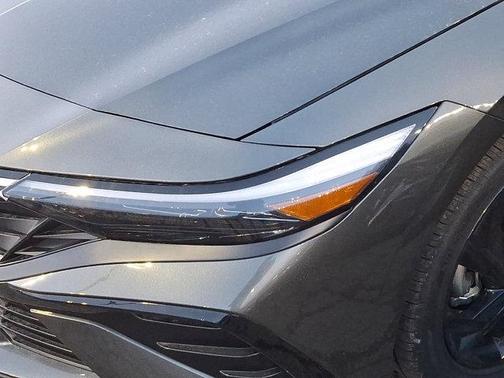 2026 Hyundai ELANTRA SEL