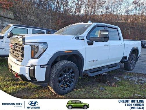 2024 GMC Sierra 2500 AT4