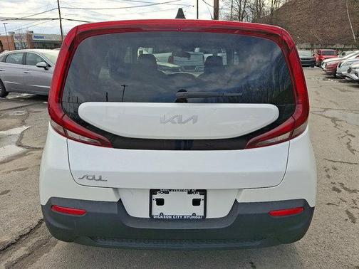 2022 Kia Soul LX
