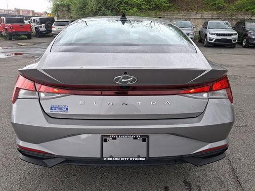 Metal 2023 Hyundai ELANTRA SEL