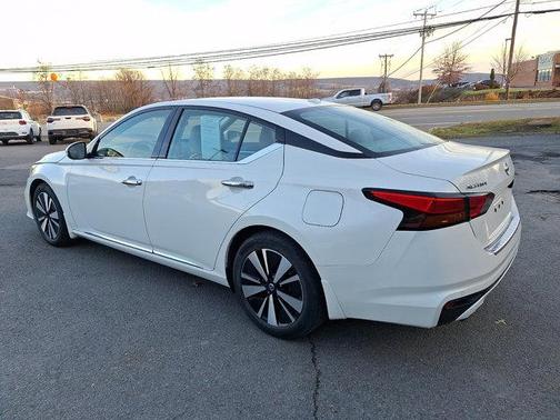 2021 Nissan Altima 2.5 SL