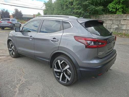 2021 Nissan Rogue Sport SL