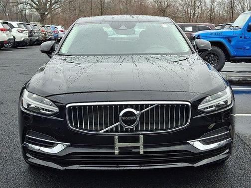 2018 Volvo S90 Recharge Plug-In Hybrid T8 Inscription