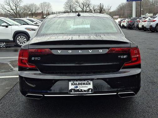 2018 Volvo S90 Recharge Plug-In Hybrid T8 Inscription