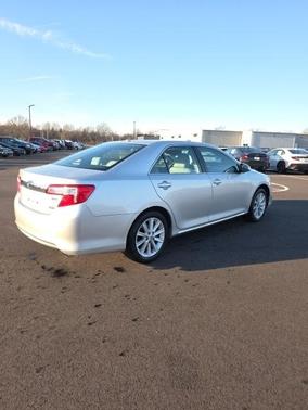 2014 Toyota Camry Hybrid XLE