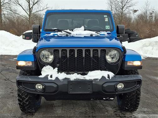 2021 Jeep Gladiator Sport