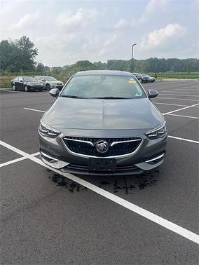 2018 Buick Regal Sportback Essence
