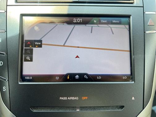 2013 Lincoln MKZ Base