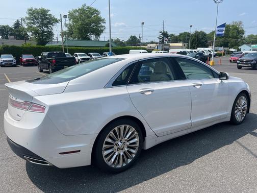 2013 Lincoln MKZ Base