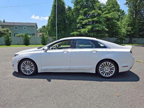 2013 Lincoln MKZ Base