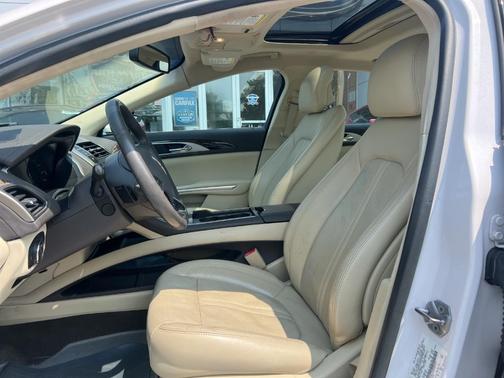 2013 Lincoln MKZ Base