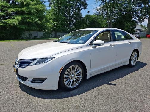 2013 Lincoln MKZ Base