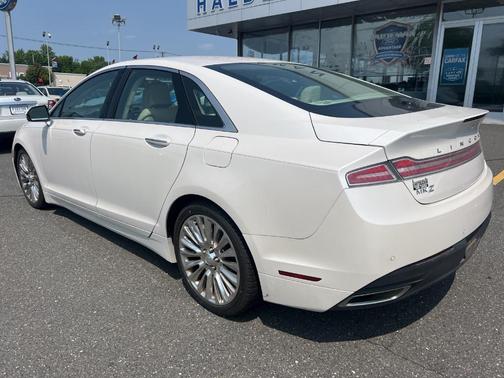 2013 Lincoln MKZ Base