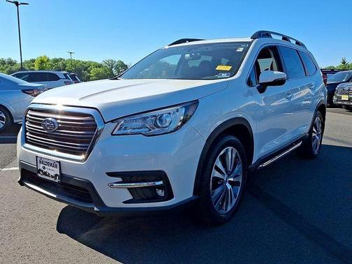 Crystal White Pearl 2019 Subaru Ascent Limited 7-Passenger