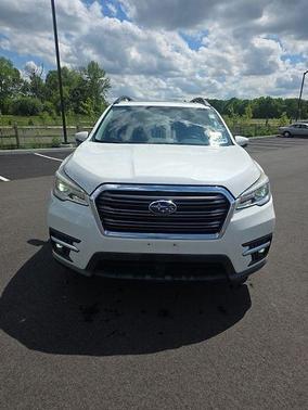 Crystal White Pearl 2019 Subaru Ascent Limited 7-Passenger