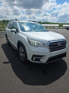 Crystal White Pearl 2019 Subaru Ascent Limited 7-Passenger