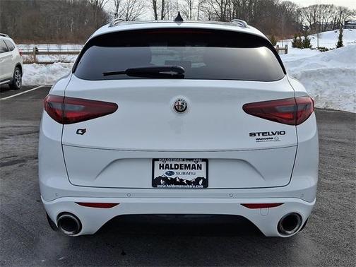 2021 Alfa Romeo Stelvio Ti
