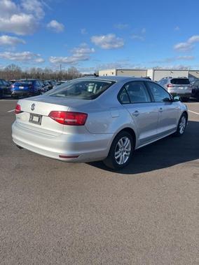 2015 Volkswagen Jetta 2.0L S