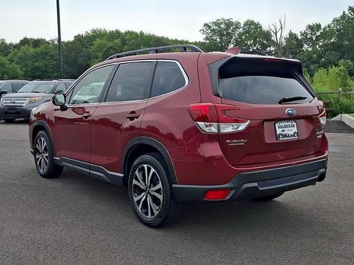 Crimson Red Pearl 2022 Subaru Forester Limited