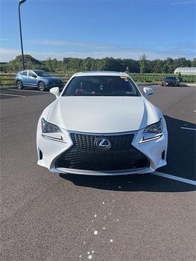 2017 Lexus RC 200t Base