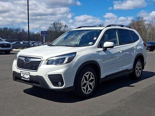 Crystal White Pearl 2021 Subaru Forester Premium