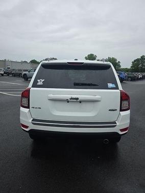 Bright White Clearcoat 2016 Jeep Compass High Altitude