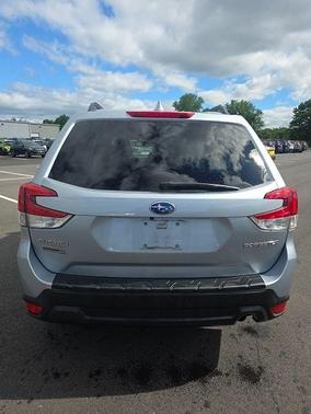 Ice Silver Metallic 2020 Subaru Forester