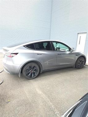 2025 Tesla Model Y Long Range