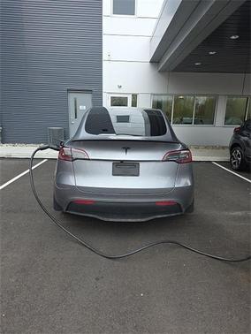 2025 Tesla Model Y Long Range