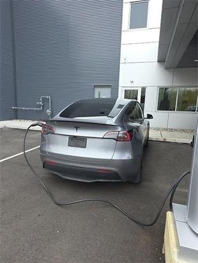 2025 Tesla Model Y Long Range