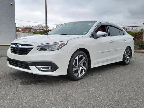 Photo 3 of 25 of 2022 Subaru Legacy Touring XT