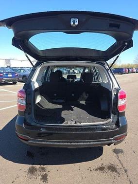 Crystal Black Silica 2015 Subaru Forester 2.5i