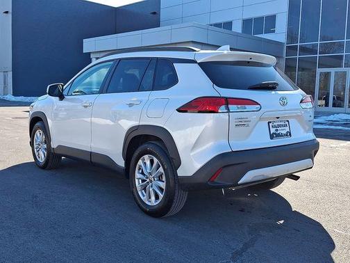 2022 Toyota Corolla Cross LE