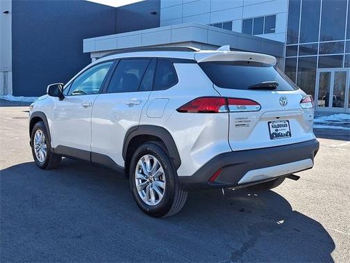 2022 Toyota Corolla Cross LE