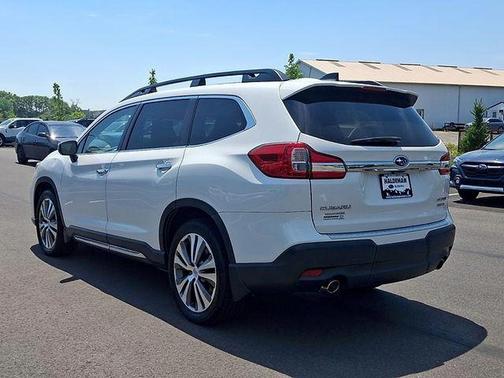 Crystal White Pearl 2021 Subaru Ascent Touring 7-Passenger