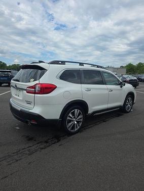 Crystal White Pearl 2021 Subaru Ascent Touring 7-Passenger