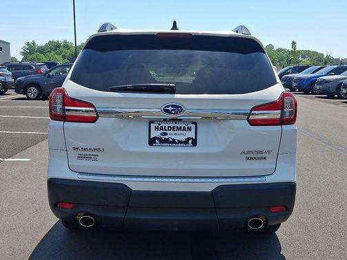 Crystal White Pearl 2021 Subaru Ascent Touring 7-Passenger
