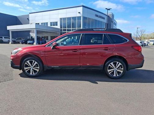 Crimson Red Pearl 2018 Subaru Outback 2.5i Limited