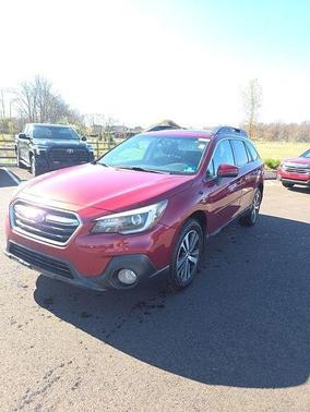 Crimson Red Pearl 2018 Subaru Outback 2.5i Limited