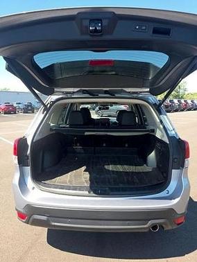 Ice Silver Metallic 2021 Subaru Forester Limited