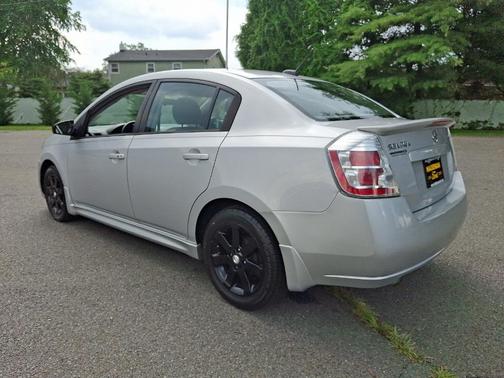 2011 Nissan Sentra 2.0 SR