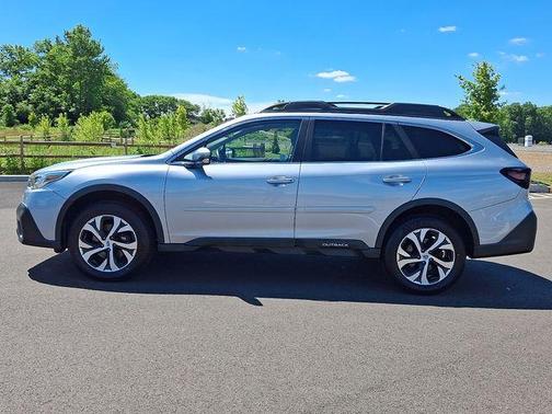 Ice Silver Metallic 2020 Subaru Outback Limited