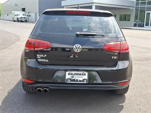 2016 Volkswagen Golf TSI SE 4-Door