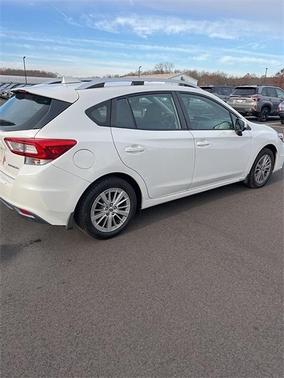 2018 Subaru Impreza 2.0i Premium